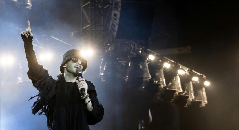 „Ki akarok törni innen, b.ssza meg a show” – új dallal jelentkezett Azahriah