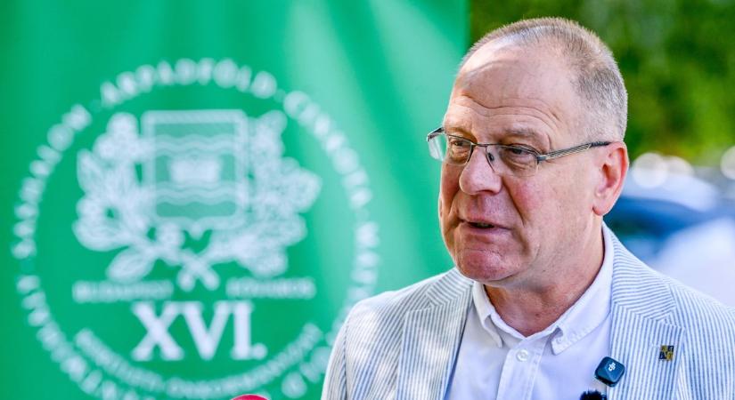 Etikai kódexet javasol Navracsics Tibor: így vetne véget a baloldal gyűlöletkampánynak az országgyűlési képviselő