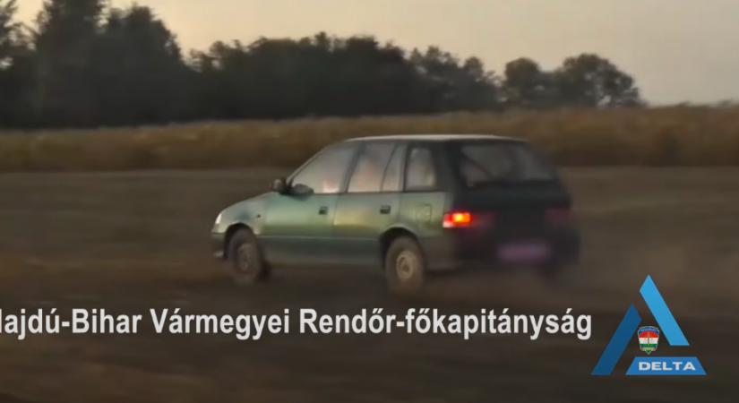 Meg akarták állítani a zöld Suzukit a szoboszlói zsaruk: ami ezután történt, az a GTA5 - Videó