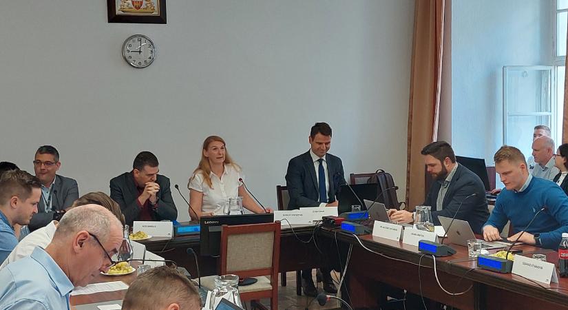 Hiába kérték a Budapestet átvilágító a kormányzati szakértőt, nem ment el a fővárosi bizottság ülésére