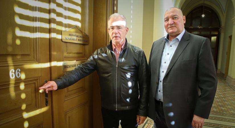 Kósa Lajos és Németh Szilárd benyújtotta a „Lex” Ruszin-Szendit a parlamentnek
