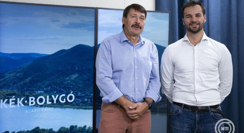 Kapu Tibor űrhajós a Kék bolygóban