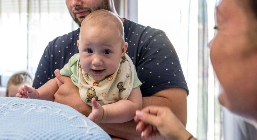 A legújabb őrület a neten! – Kiderítettük, hogy igaz-e a „beszélő csecsemők” elmélet?