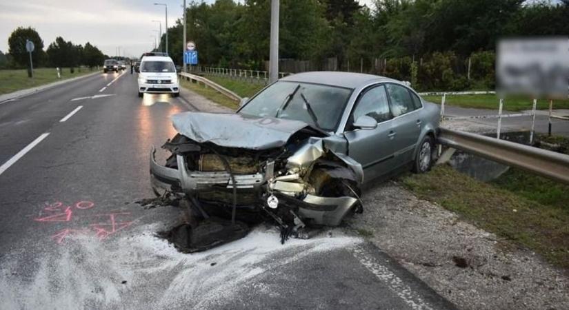 Láttad a frontális debreceni balesetet? A sofőr bedrogozva hajtott bele egy másik autóba – fotókkal