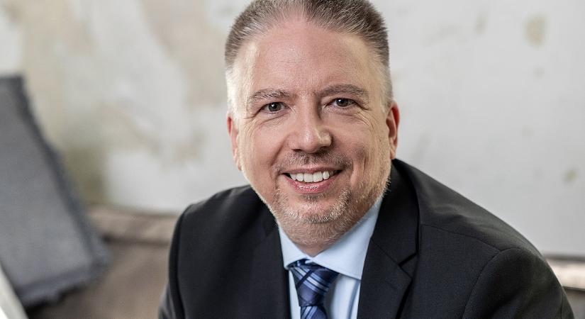 Térdeket menthet a mesterséges intelligencia: elindult az első magyar AI-szövetbank