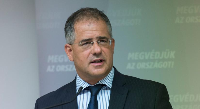 Saját törvényt kap Ruszin-Szendi a parlamenttől