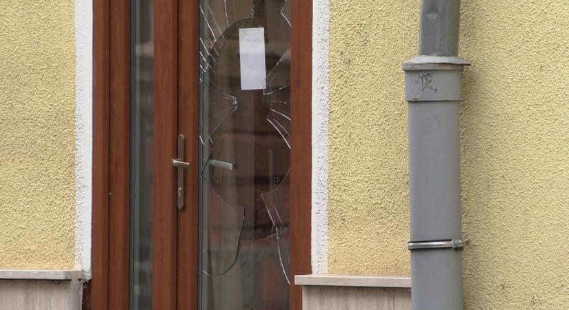 Zajos éjszakák, törött kirakat – Nagykanizsa vezetése igyekszik orvosolni a problémát
