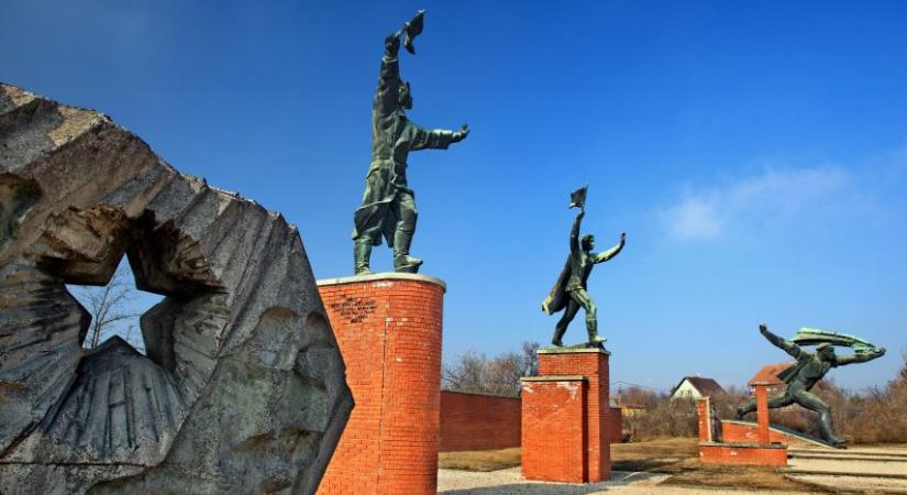 Forradalmi erotika és száguldó Moszkvicsok a Memento Parkban