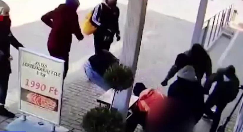 Doland Trump aláírta az antifa mozgalmat terrorszervezetnek minősítő rendeletet  videó