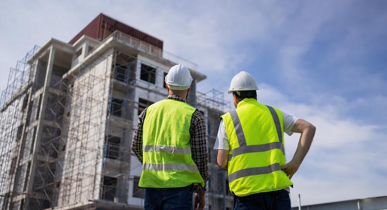 Egy asztalnál a jövő építői: beton helyett adat – fordulóponton az építőipar