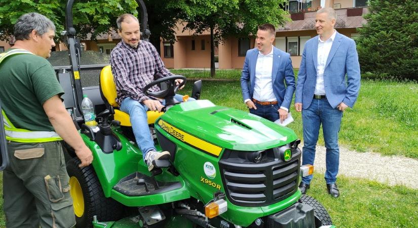 Évente több mint 80 millió forintot spórol a szombathelyi önkormányzat azzal, hogy Kft-ből intézménnyé alakítja a Parkfenntartást