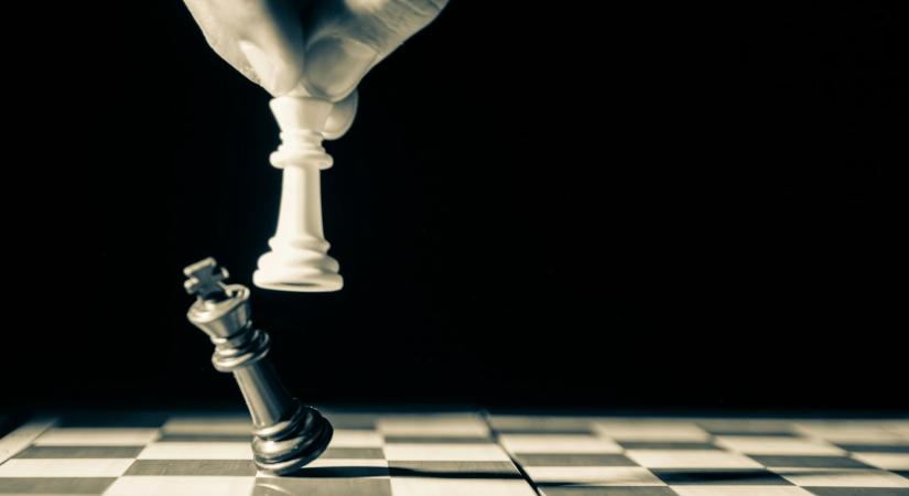 Csúcsra ért az arany, mégis kevesebb Bitcoinba kerül