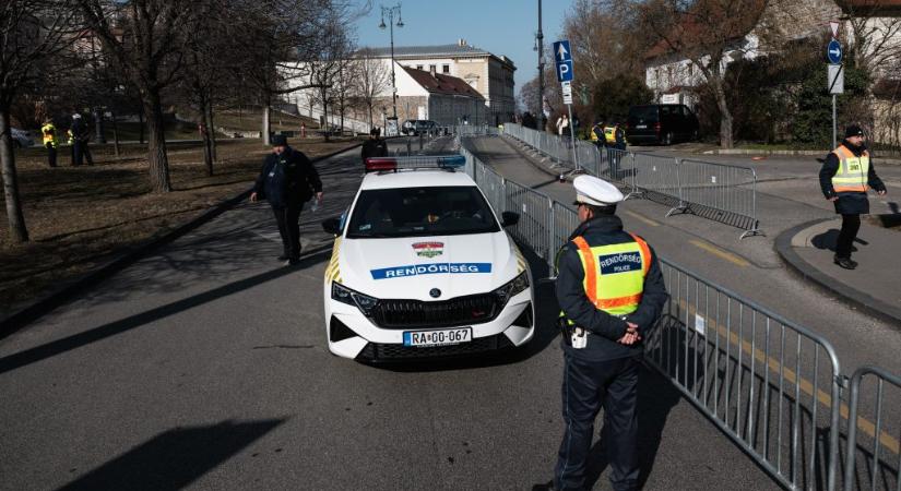 Nagy a baj a rendőrségnél: létszámhiányra, bérfeszültségre panaszkodnak
