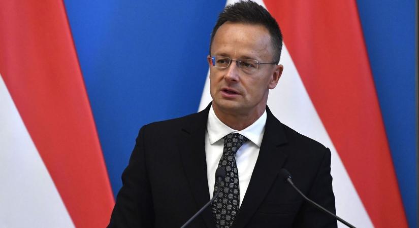 Szijjártó: egy antifa terrorista oldalára állt az Európai Parlament