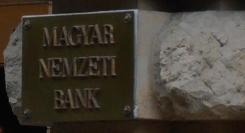 A 2025-os GDP-prognózist csökkentette az MNB, az alapkamaton nem változtatott