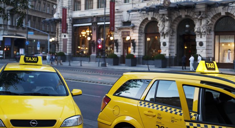 Készülhetnek az autósok: szerdán taxistüntetések béníthatják meg Budapestet