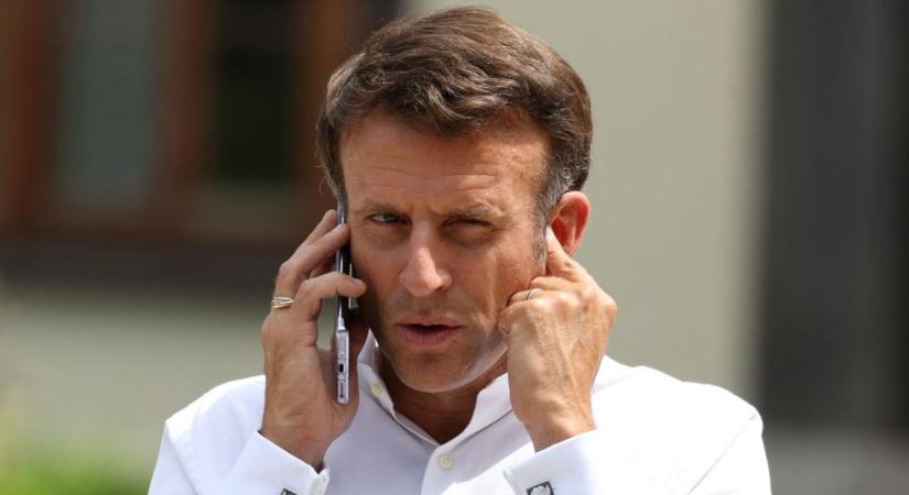 Macron New York szégyene: rendőrök alázzák meg a francia királyfit Trump miatt – videón a nevetséges bukta