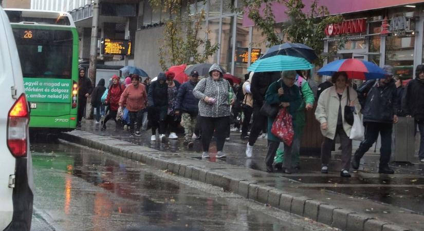 Innen már nincsen visszaút: berúgja az ajtót az őszi időjárás!