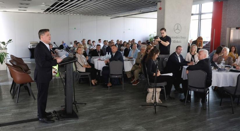Fókuszban a megváltozott munkaképességű emberek az „Érték vagy!” regionális szakmai napon