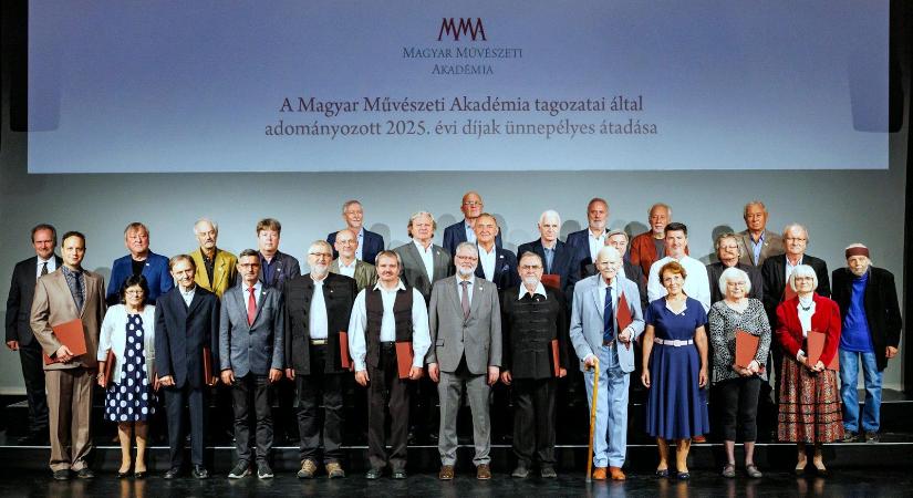 Debrecenieket díjazott a Magyar Művészeti Akadémia