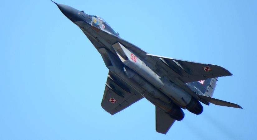 Orosz gépek a szövetséges országok légtereiben: a NATO „erőteljes válaszra” készül