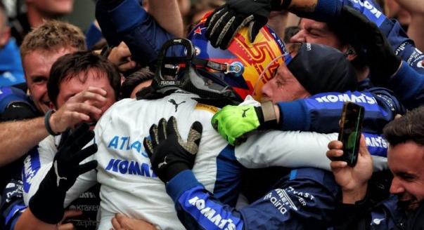 Sainz: Jöhet még dobogó, de jön nullázás is