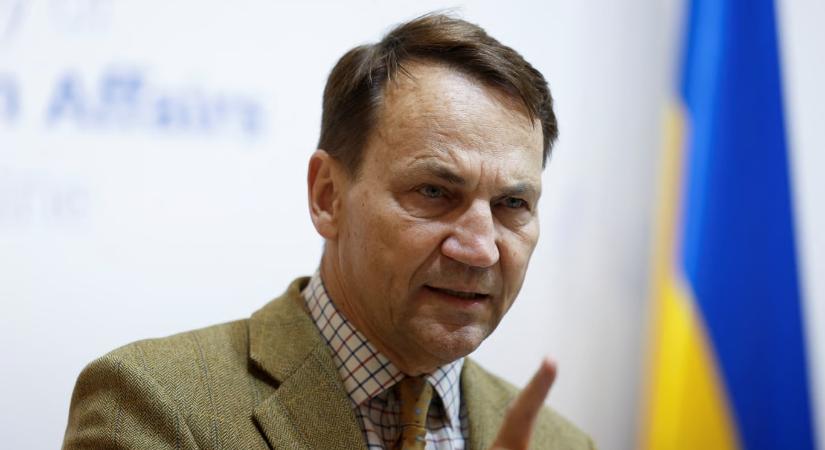 A NATO-országok nem hagyják magukat megfélemlíteni – Sikorski üzenete Oroszországnak
