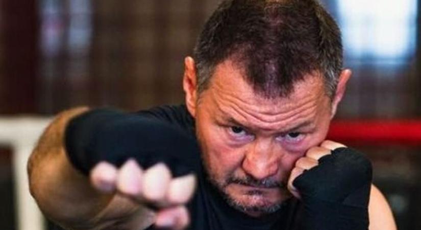 Erdei Zsolt által dedikált boxkesztyűt kaptunk az Edelényi Vásárban – megszólalt a boxlegenda