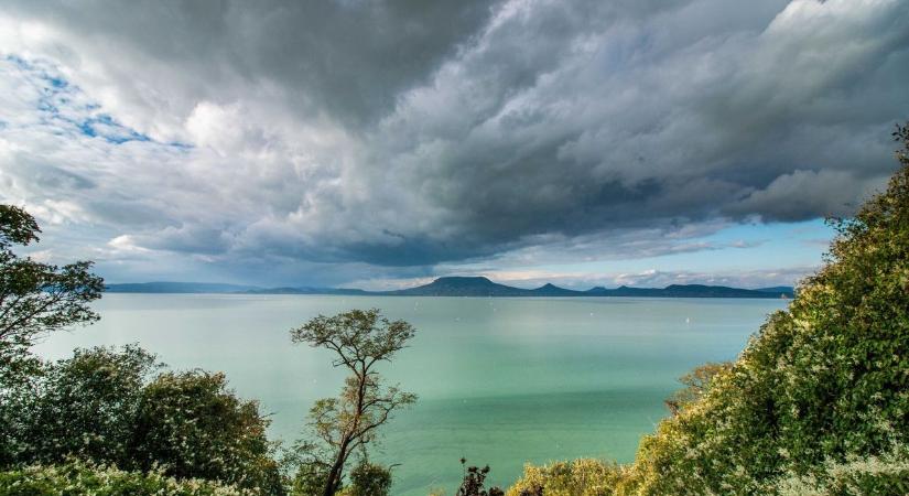 Fonyódi Panoráma sétány – Fedezd fel a Balaton legszebb romantikus kilátását!