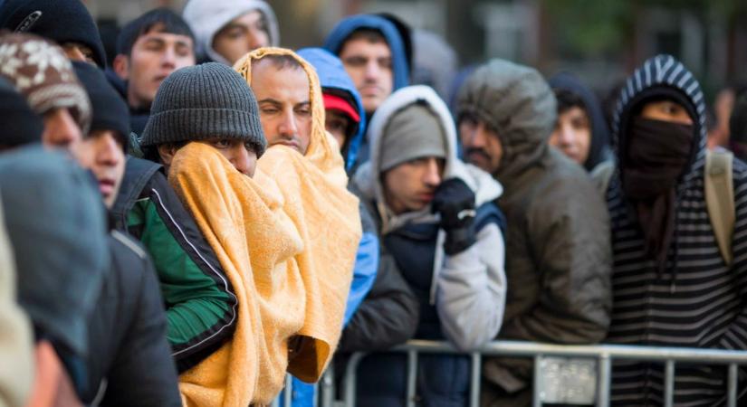 A Hír TV stábjára támadtak a migránsok Párizsban (videó)