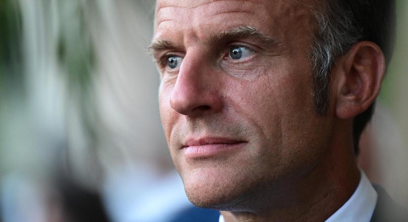 Feltartóztatták Emmanuel Macron konvoját Donald Trumpé miatt, a francia elnök pedig hiába telefonált