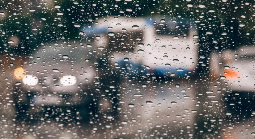 Jön a zuhé: esővel, záporokkal érkezik az ősz