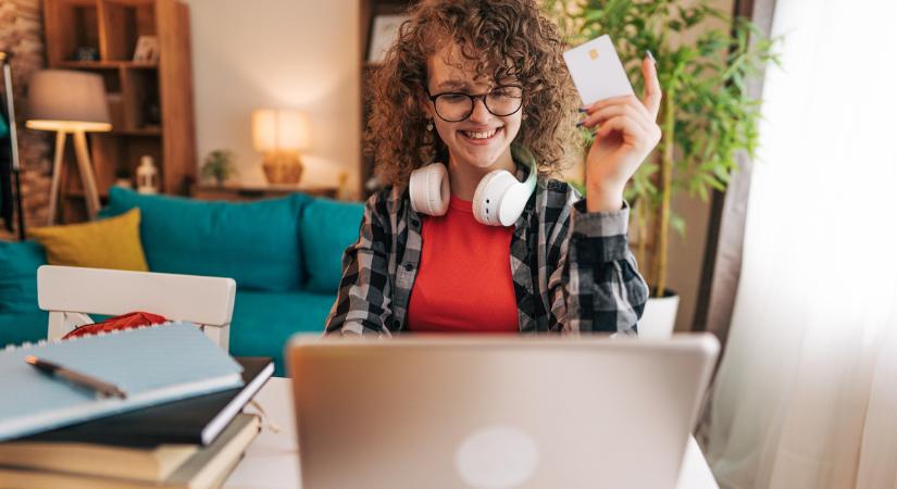Kamaszok és az online vásárlás: így tanítsd meg a legfontosabb szabályokat
