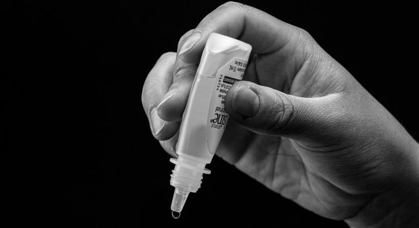 Véget ért a szemüvegek kora, és leváltja a szuperszemcsepp?