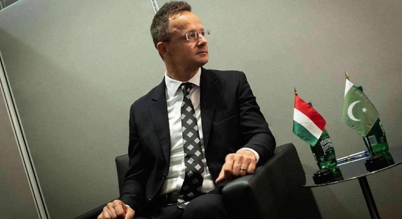 Külügyminiszter: mindenben támogatjuk az amerikai elnök erőfeszítéseit a béke érdekében