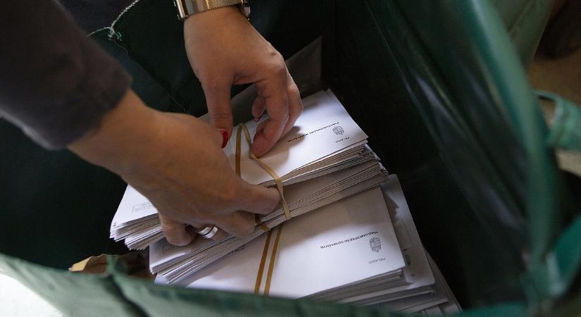 Már csepegteti a kormány a nemzeti konzultáció részleteit