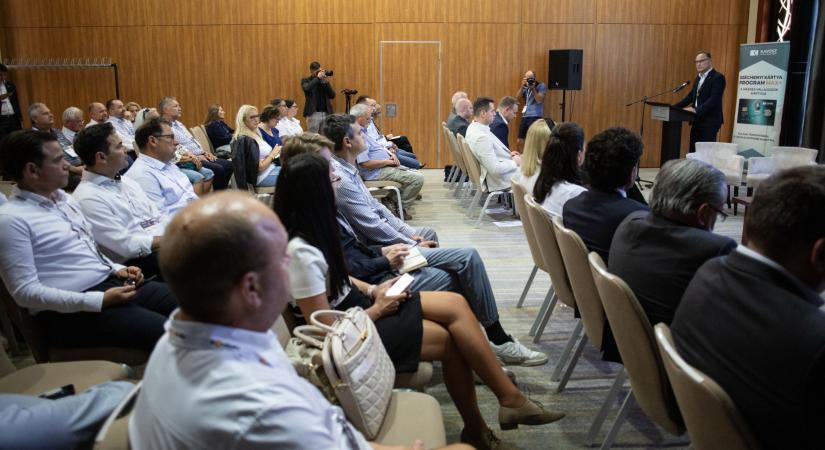 Új finanszírozási utak a vidéki vállalkozásoknak - Kecskeméten folytatódott Portfolio és a KAVOSZ programsorozata