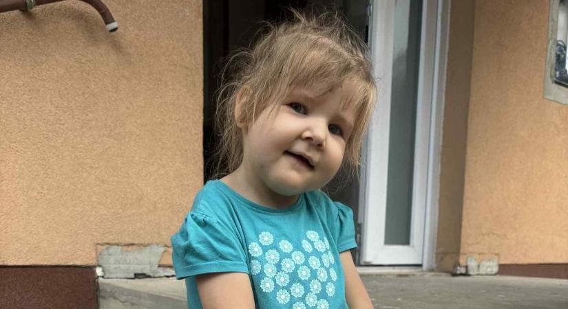 Újabb próbatétel előtt Lili családja – ezen múlhat a szívátültetésre váró kislány élete