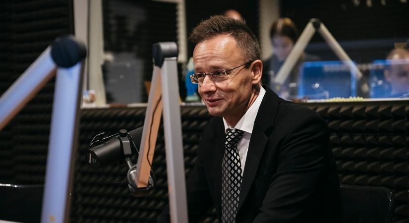 Szijjártó Péter: mindenben támogatjuk az amerikai elnök erőfeszítéseit a béke érdekében