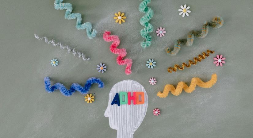 Magyarországon is sok felnőtt él ADHD-val, de a lassú állami és a drága magánellátás miatt a TikTokról diagnosztizálják magukat