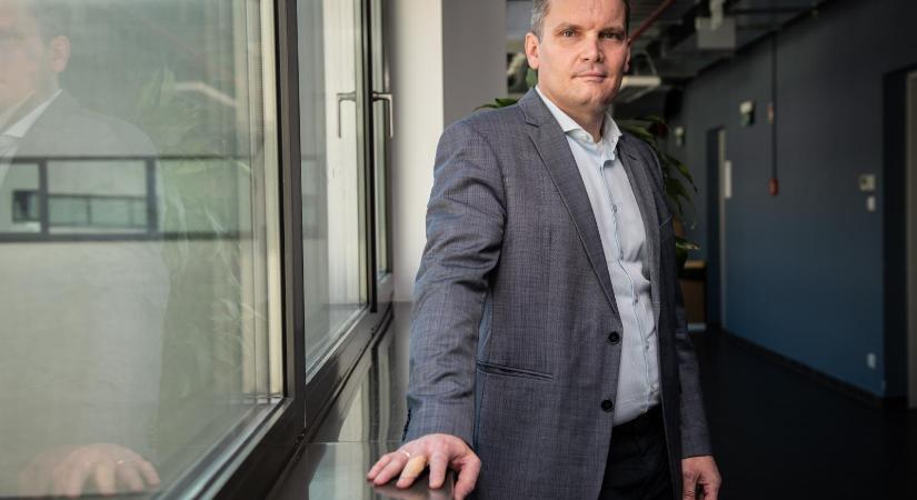 Tüntetést hirdetett a Szőlő utcai javítóintézethez a KDNP-t elhagyó politikus