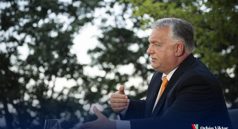 Orbán Viktor: dübörög a brüsszeli mentelmi mutyi, a Tisza Párt vezetője Brüsszel fogott embere