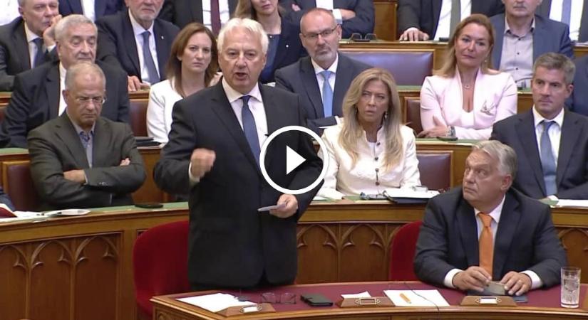 Olyan kép került elő Semjén Zsoltról, amelyet még csak nagyon kevesen láthattak, felismerhetetlen a politikus