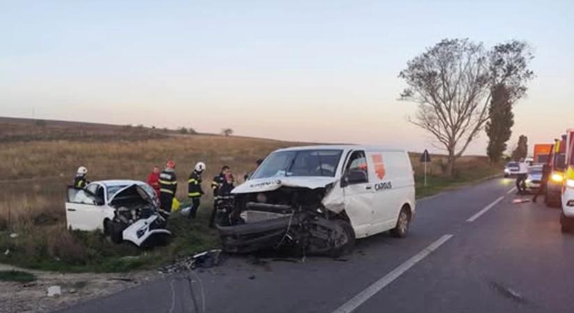 Kamera rögzítette a tragédiát: az anya életét vesztette, fia is az autóban utazott (VIDEÓ)