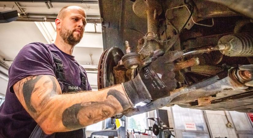 Ezt a három használt autót csak akkor vedd, meg, ha kétszer tudsz értük fizetni – még az autókereskedők is menekülnek előlük