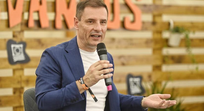 Tuzson jelentést lobogtat a Szőlő utcai ügyről: "Kiskorú sértett nem volt és politikusok neve sem került elő"