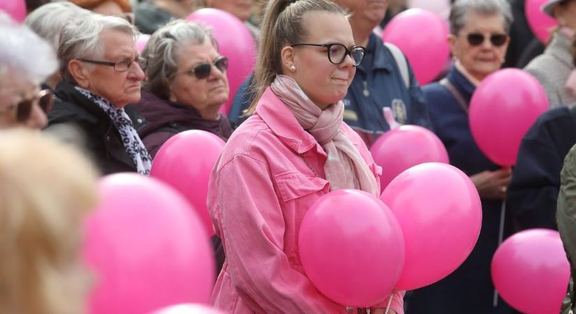 Székesfehérvár rózsaszínbe öltözik: közös séta a mellrák ellen október 10-én