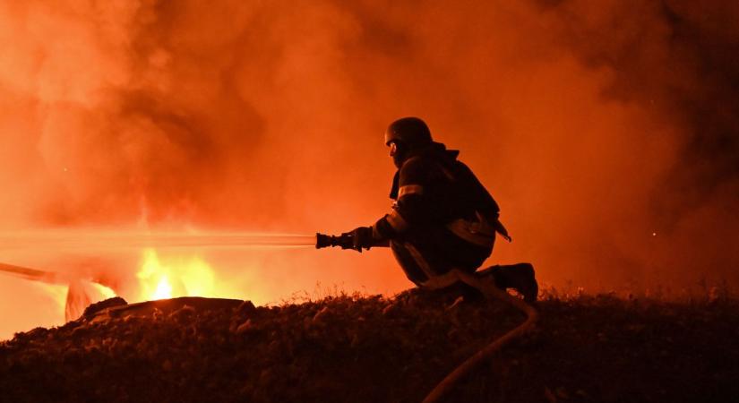 Nincs biztonságban az orosz energiaellátás: óriási ukrán drónflotta hatolt be az ország szívébe