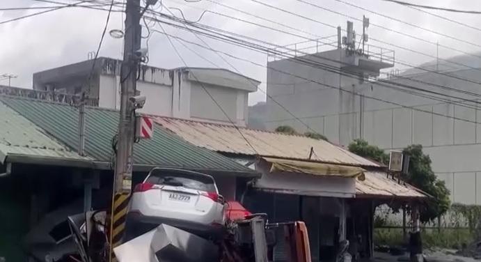 14 halálos áldozatot követelt Tajvanon a Ragasa nevű óriásvihar  videó
