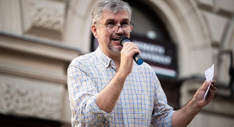 Hadházy Ákos elárulta, mikor szállhat ki a politikából